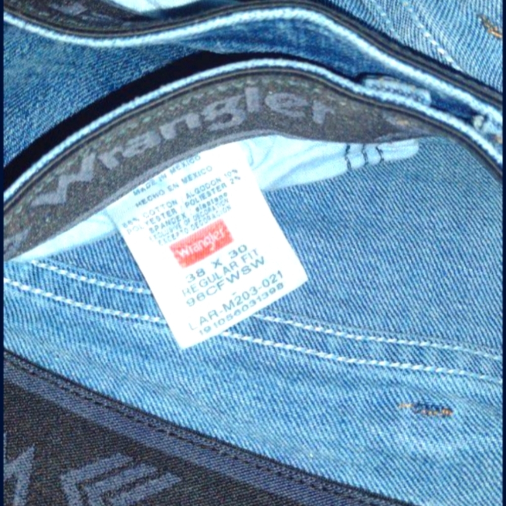 Men's wrangler jeans size 38"x 30"